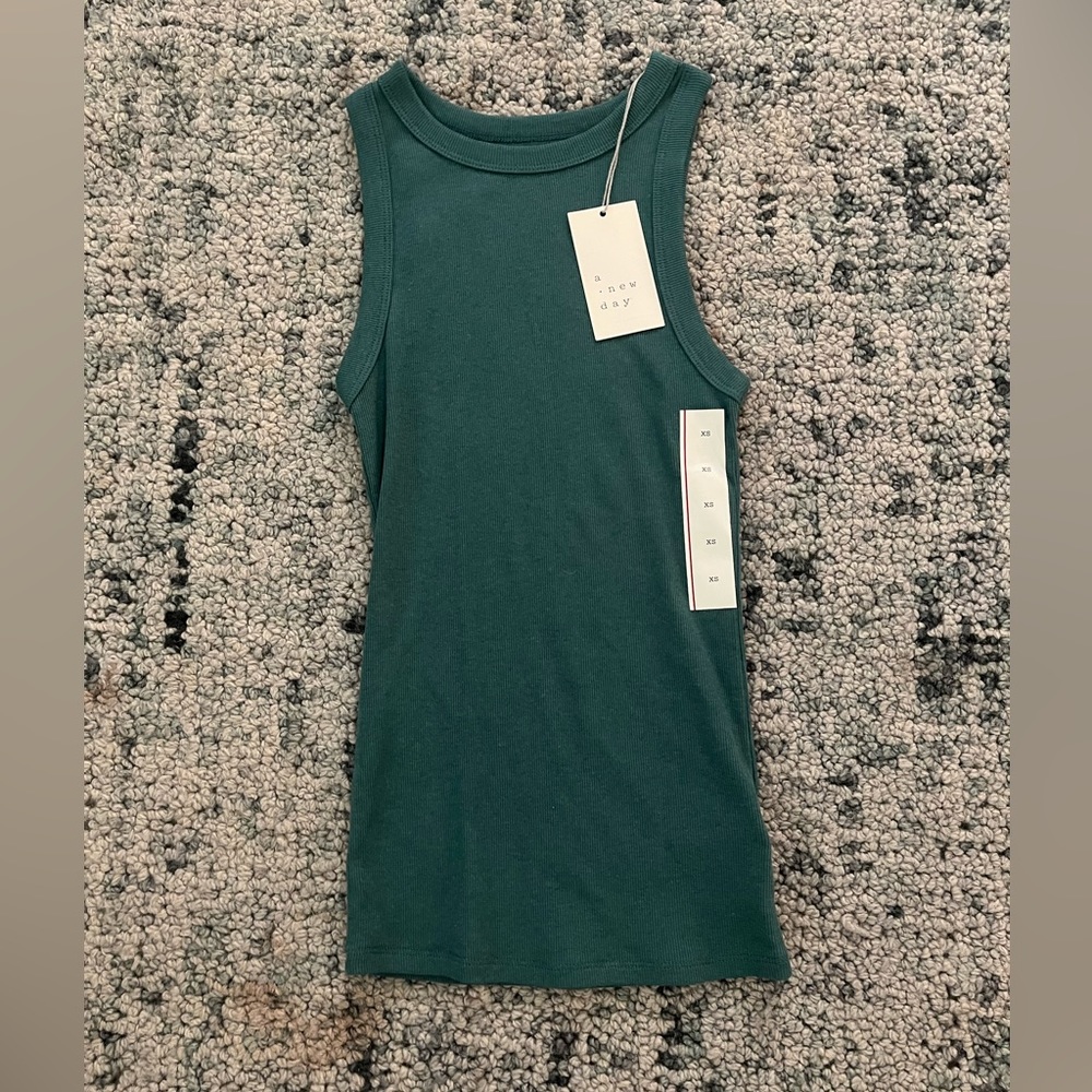 A New Day tank top XS